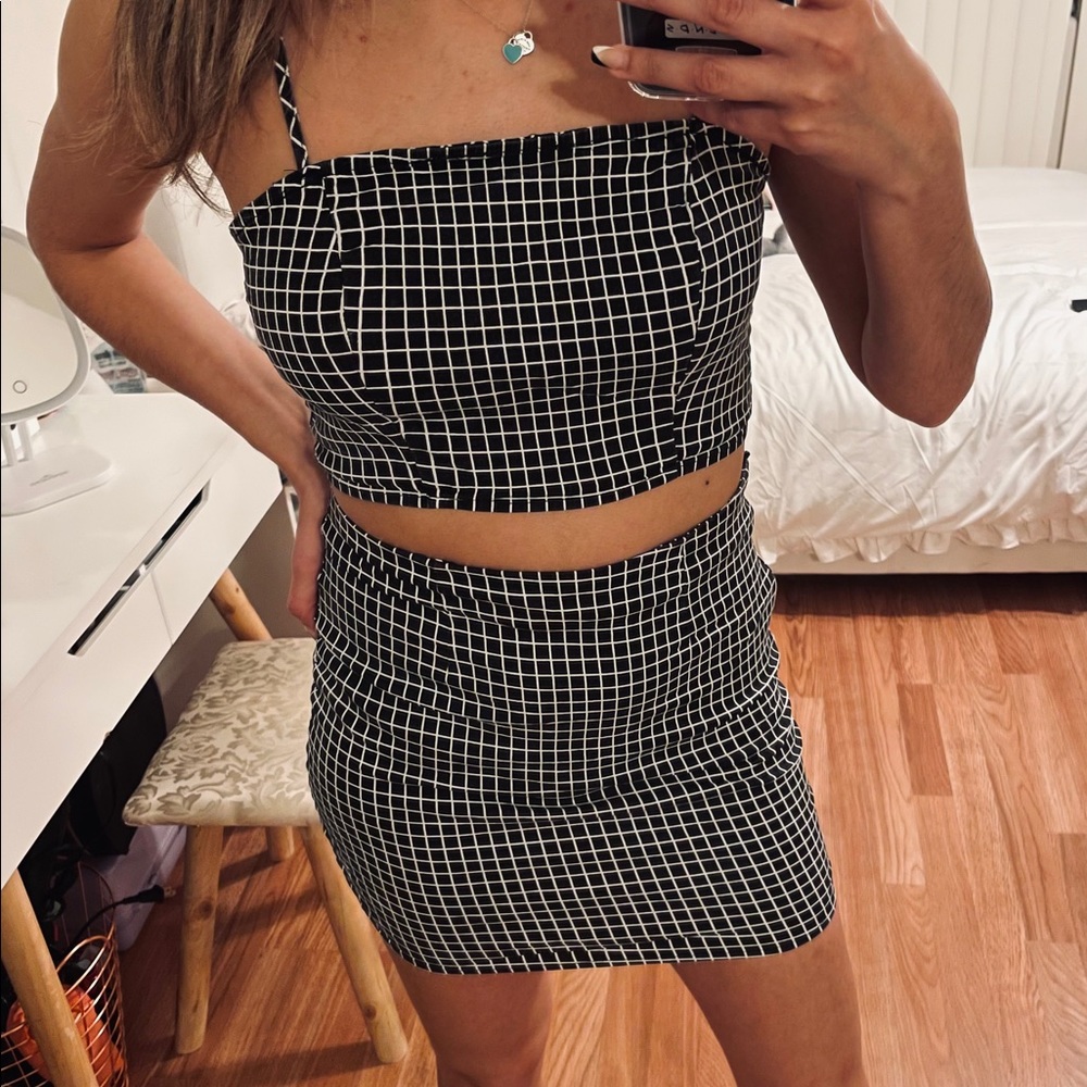 Checked Skirt Set